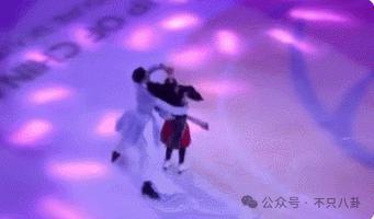 好劲爆！用个人账号自曝黑料还涉嫌犯罪，这是要彻底塌房了吗？