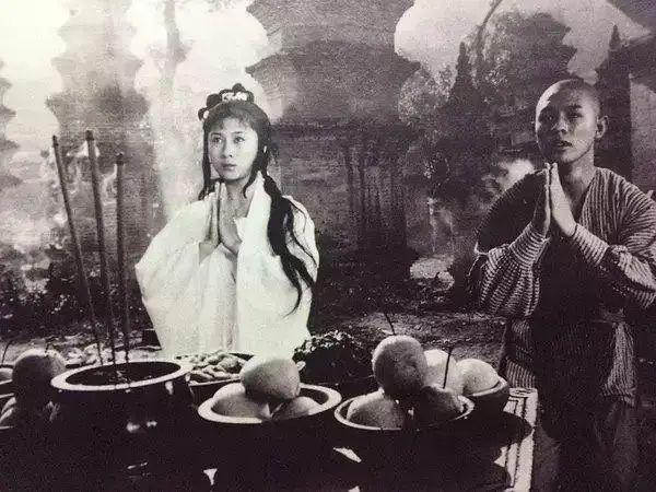 42年前，李连杰一天一块钱片酬，创造了1.6亿的爆款票房
