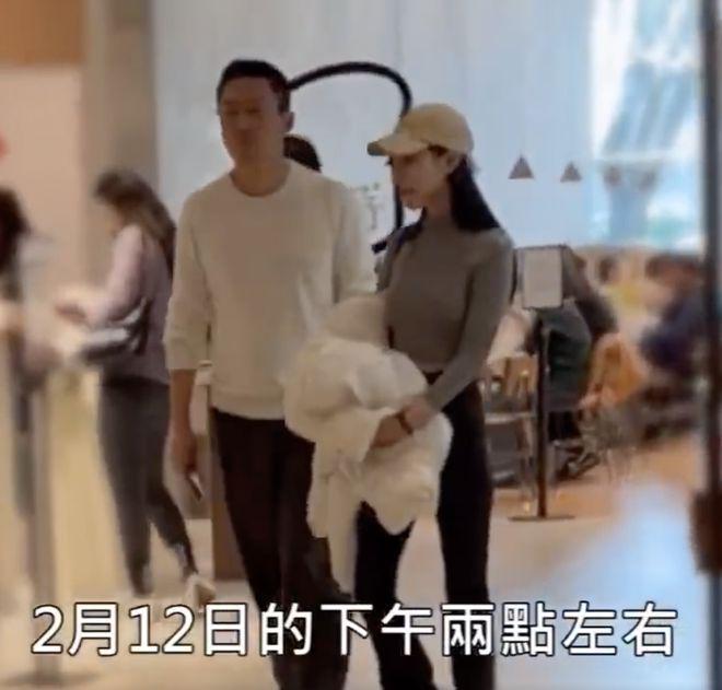 汪小菲春节陪女儿溜冰，女儿与新女友相处融洽像一家三口