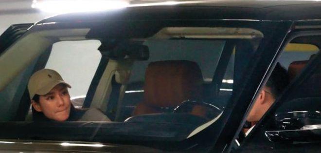 汪小菲春节陪女儿溜冰，女儿与新女友相处融洽像一家三口