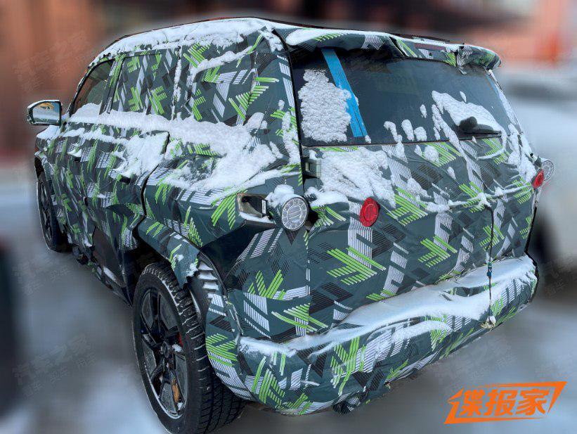 比亚迪方程豹“豹 3”谍照曝光：定位小型纯电硬派 SUV 车型