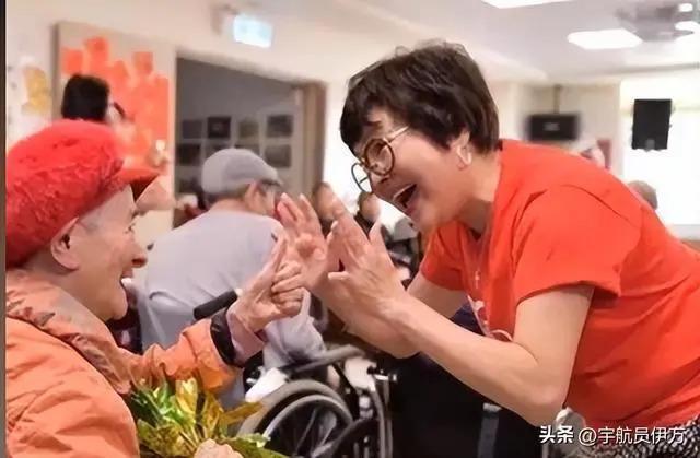 13岁被注射抑制生长剂的纪宝如，如今的她证实刘晓庆没说错