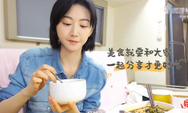 明星剧组伙食揭秘！景甜太丰盛，张予曦妈妈跟组做饭