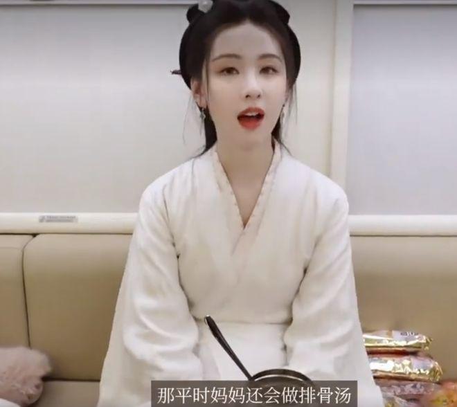 明星剧组伙食揭秘！景甜太丰盛，张予曦妈妈跟组做饭