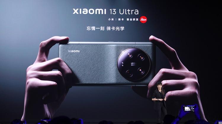 让“智能”和“专业”惠及更多人，是小米现阶段的关键