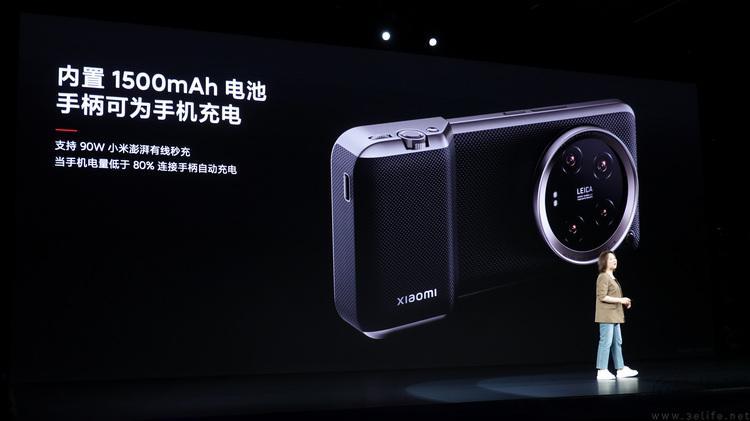 让“智能”和“专业”惠及更多人，是小米现阶段的关键