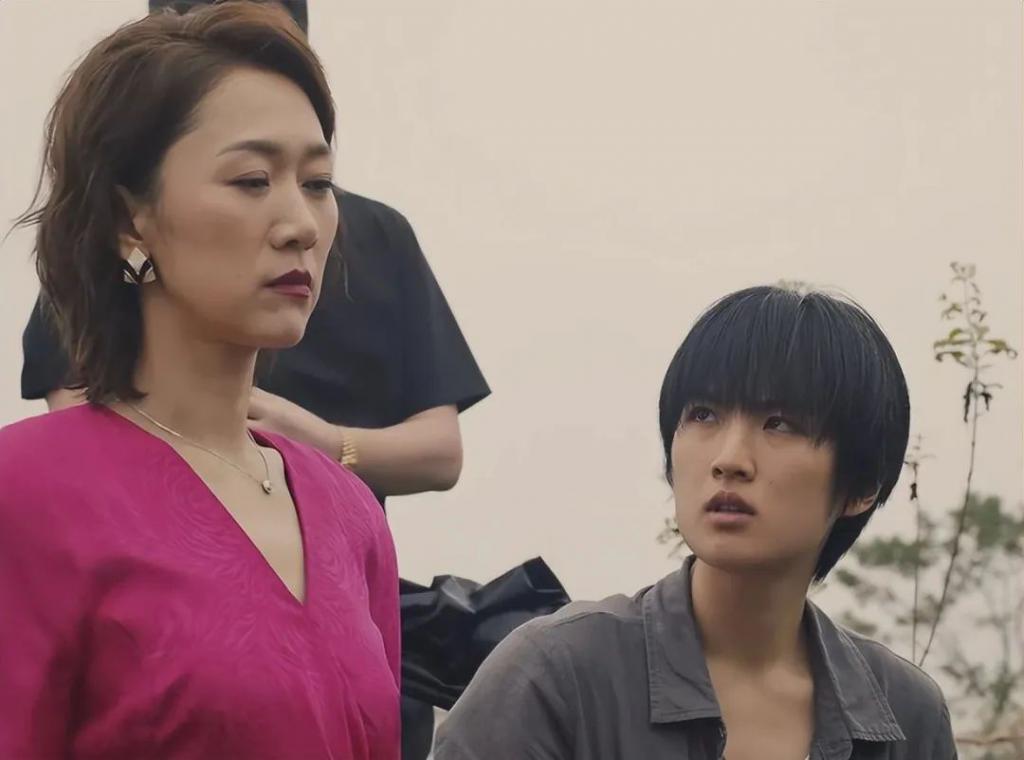 《猎冰》任正非女儿“面瘫”演技遭吐槽，要在评论区笑死了
