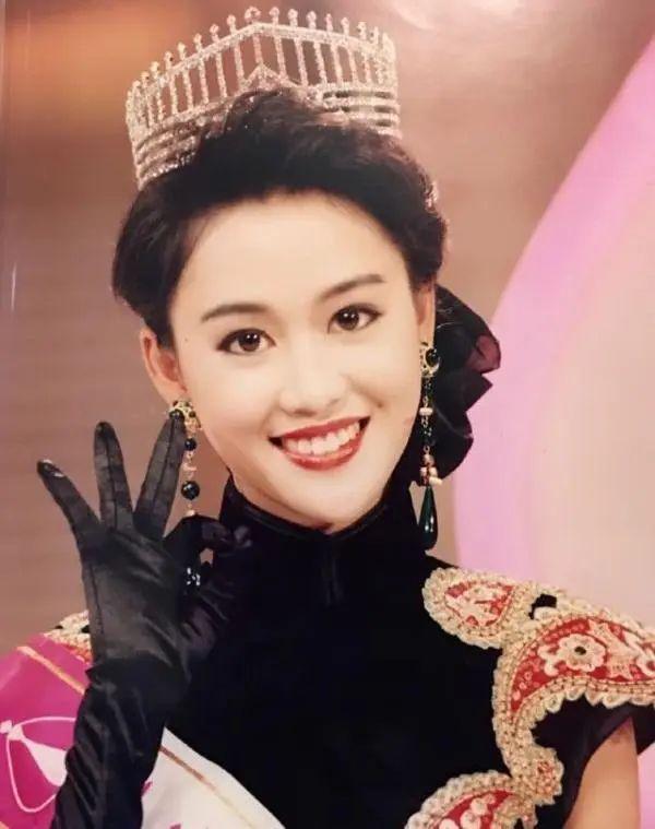 古装扮相“惊为天人”还被周润发看中，如今退圈10年太可惜