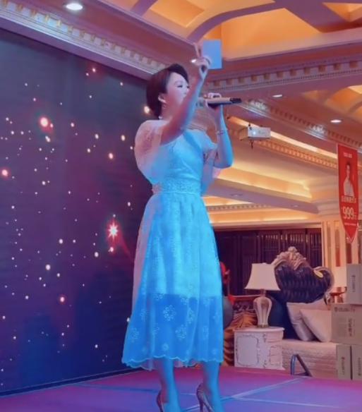 古装扮相“惊为天人”还被周润发看中，如今退圈10年太可惜