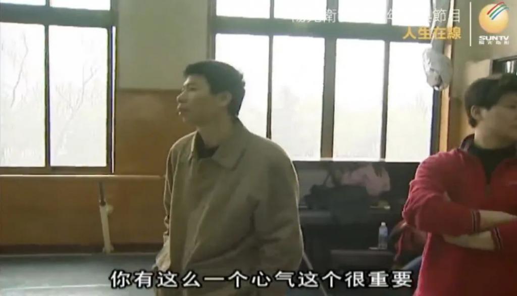 3年100亿，张艺谋拼命，冯小刚退场