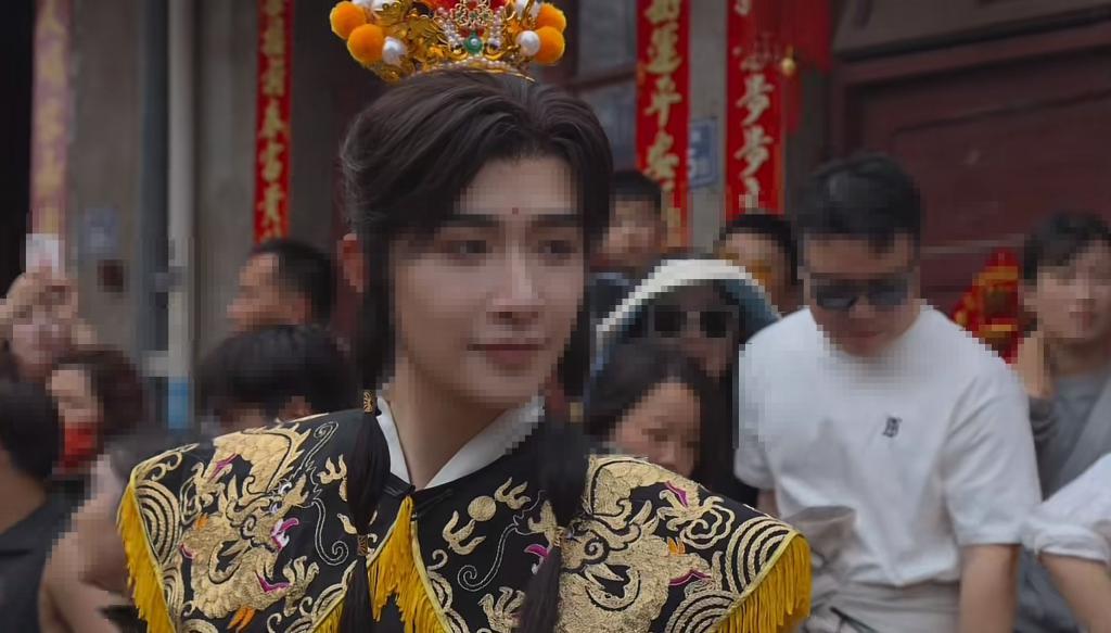 这网红的逆天操作，把全国网友惹怒了