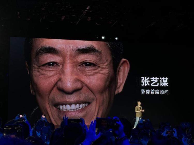 AI大模型 徕卡能擦出什么新火花？小米14 Ultra告你答案