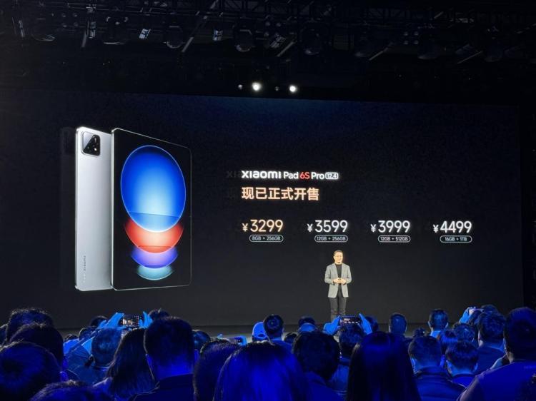 AI大模型 徕卡能擦出什么新火花？小米14 Ultra告你答案