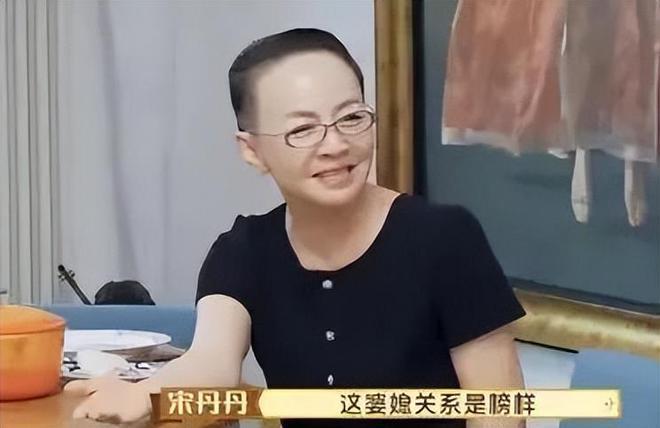 与婆婆宋丹丹处成姐妹，嫁小7岁巴图半年赚3600万，王博谷不简单