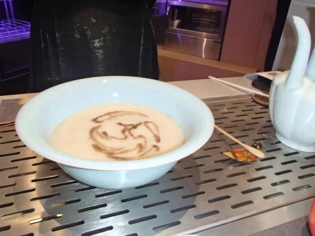 开给年轻人的新中式茶馆，死于网红打卡