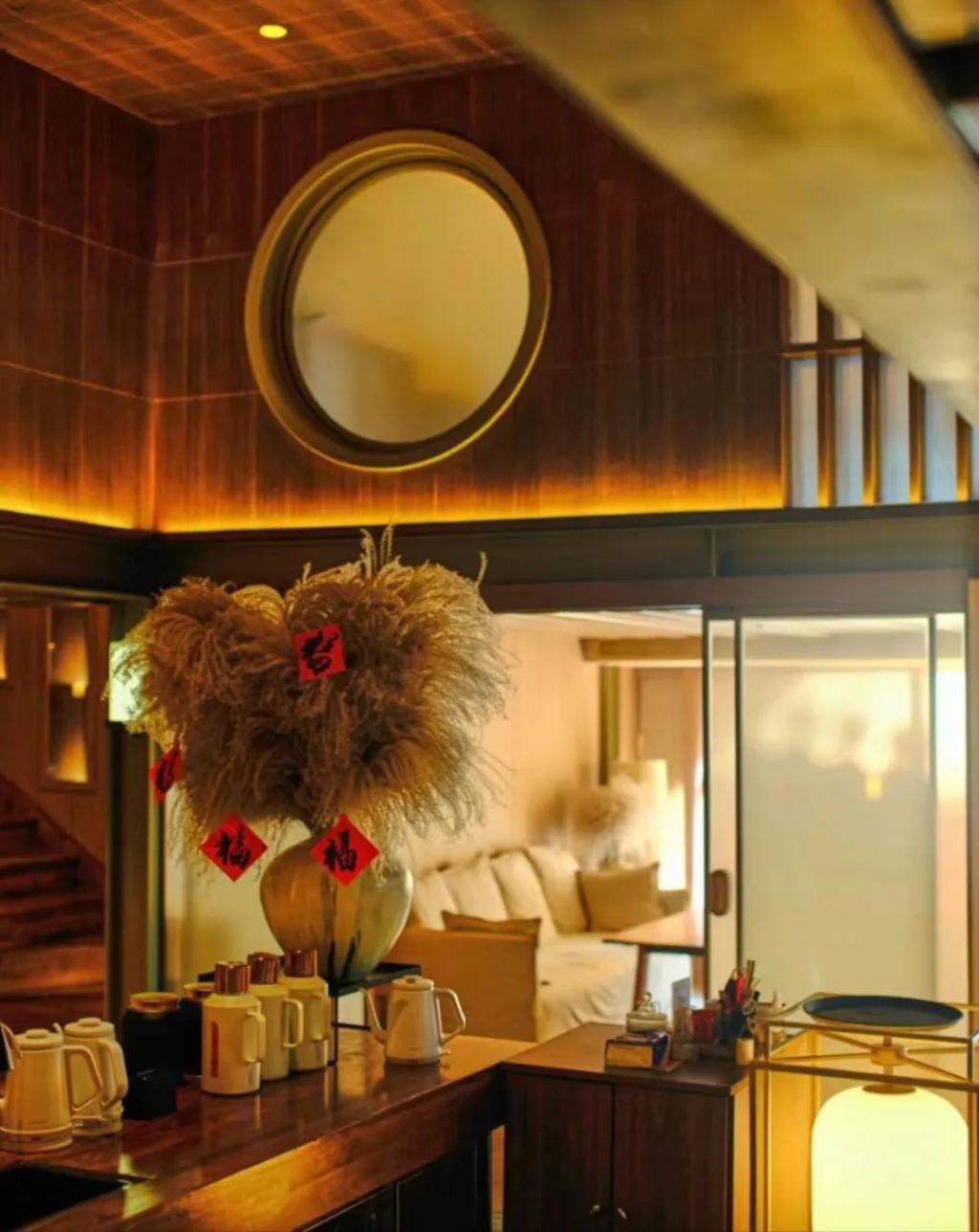 开给年轻人的新中式茶馆，死于网红打卡