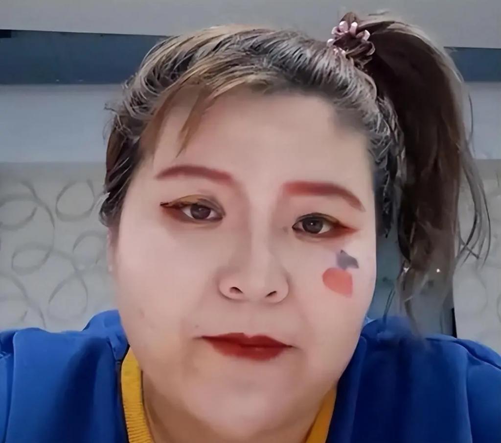 闹大了！又一位女网红被封了，连潘金莲都甘拜下风