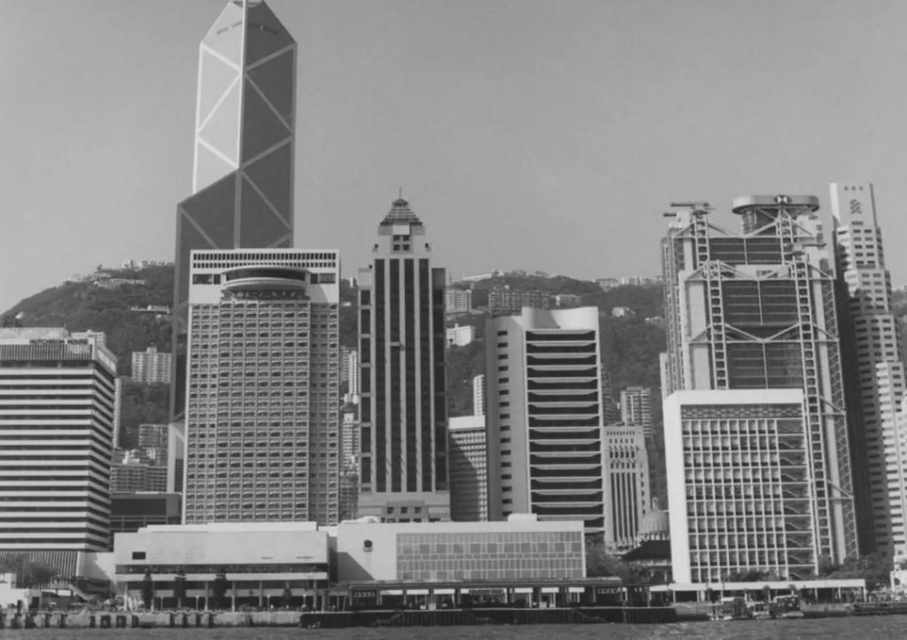欧阳震华、袁伟豪：“嫁”入豪门的TVB小生们