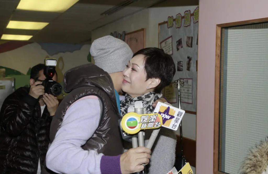 欧阳震华、袁伟豪：“嫁”入豪门的TVB小生们