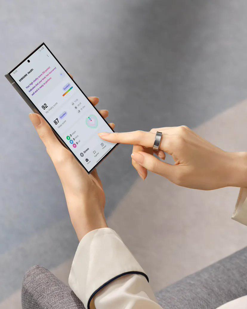 三星展示旗下首款智能戒指Galaxy Ring：瞄准“环境感知”未来