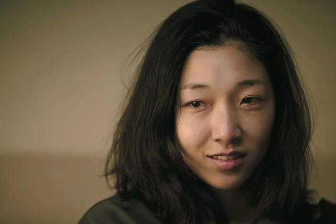 安藤樱对比贾玲，老天爷赏饭吃与科班演技差距一目了然