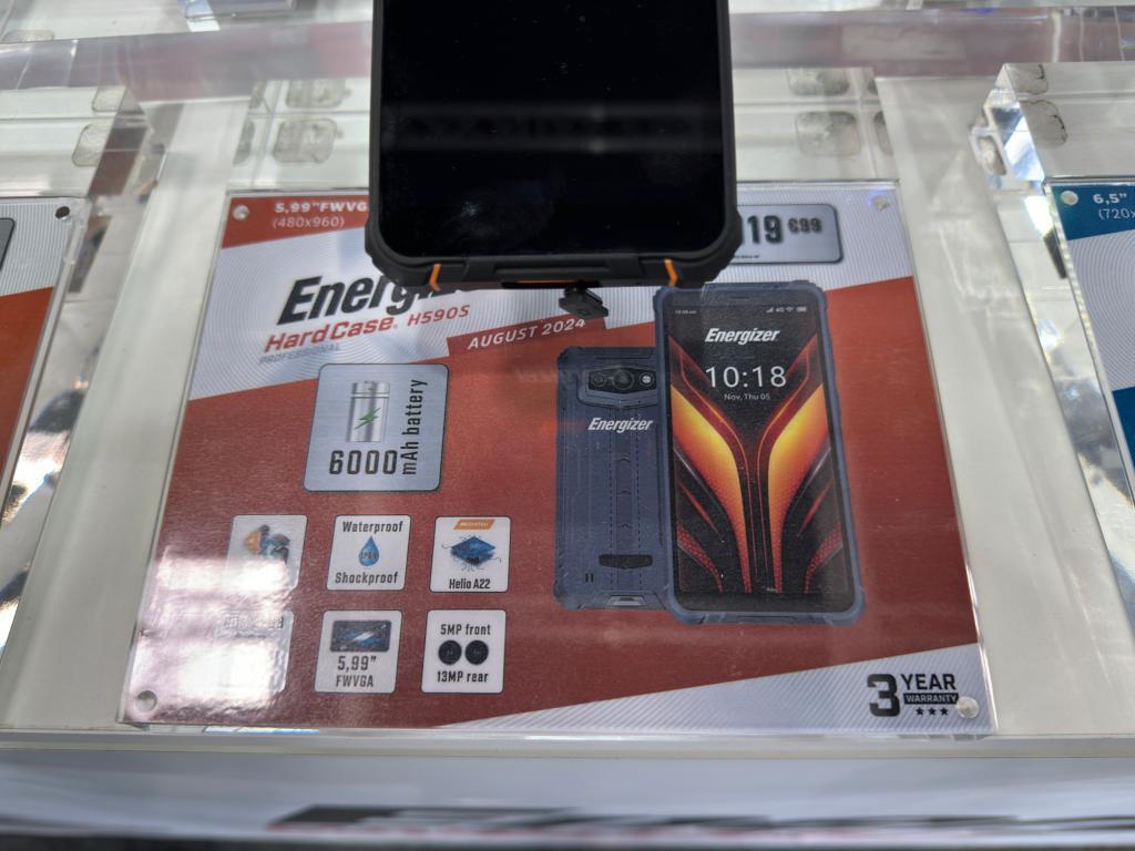 28000mAh手机来了？AI时代手机电池越大越好