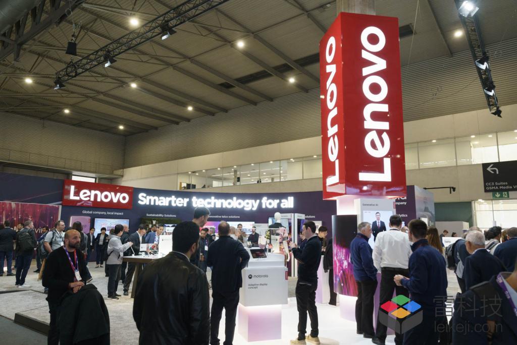 暴走3万步看透MWC ：国产品牌占C位，AI硬件浪潮澎湃