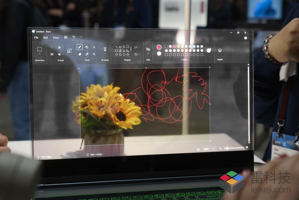暴走3万步看透MWC ：国产品牌占C位，AI硬件浪潮澎湃