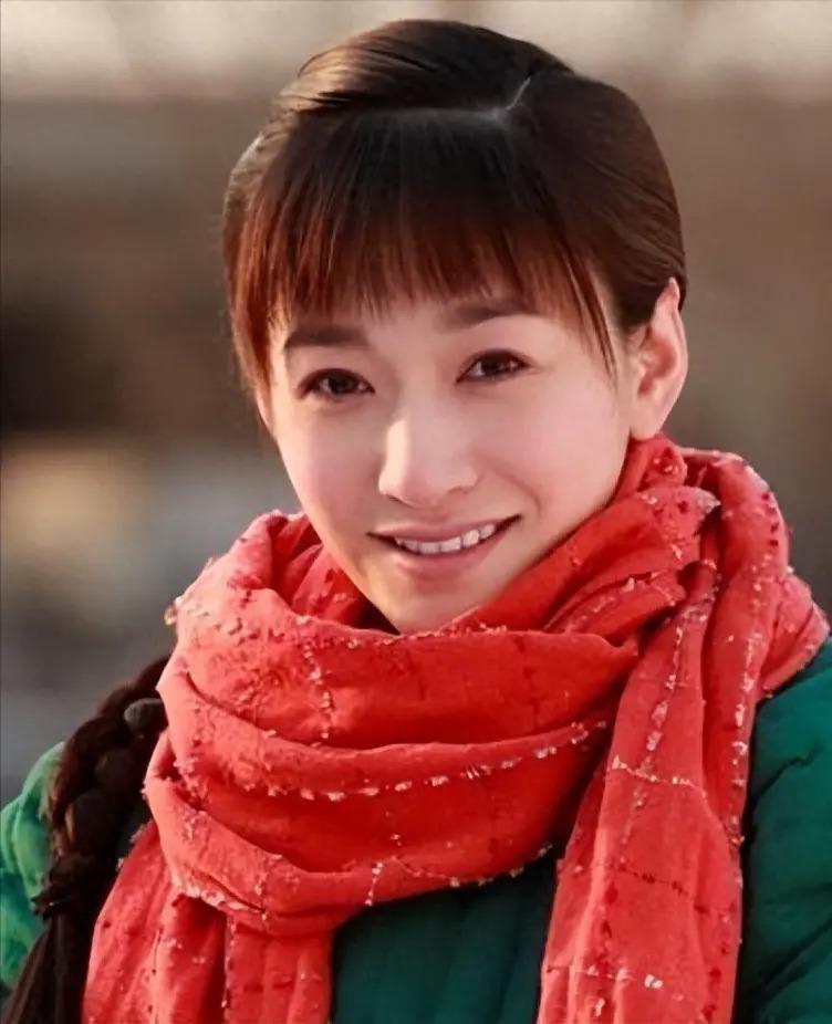 李小冉被赞人间清醒，情路坎坷的她终于翻身了？