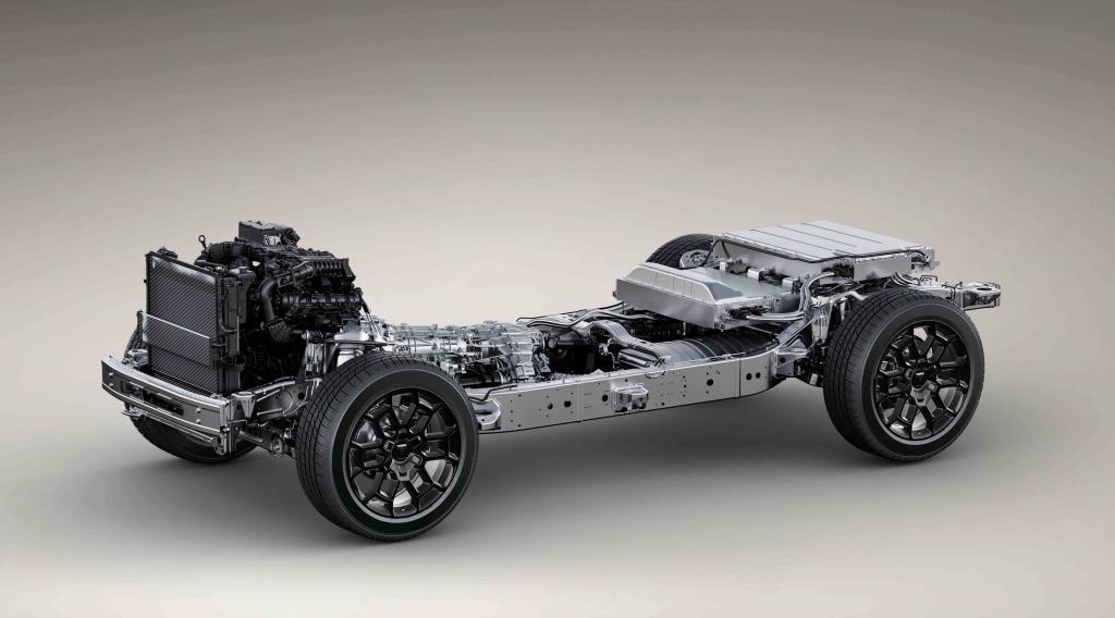 坦克 700 Hi4-T 上市,国产硬派越野凭什么卖 70 万?