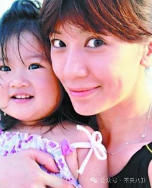 太叛逆？她其实只是有点爱美啊！