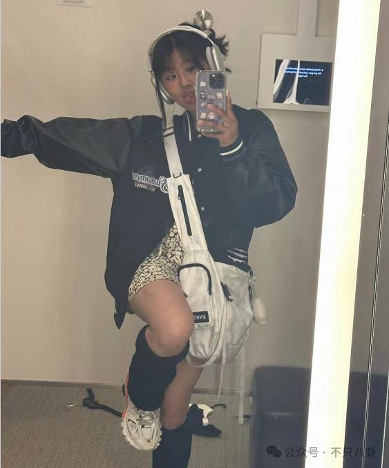 太叛逆？她其实只是有点爱美啊！