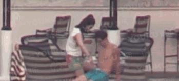 这家伙应该无法翻身了吧！