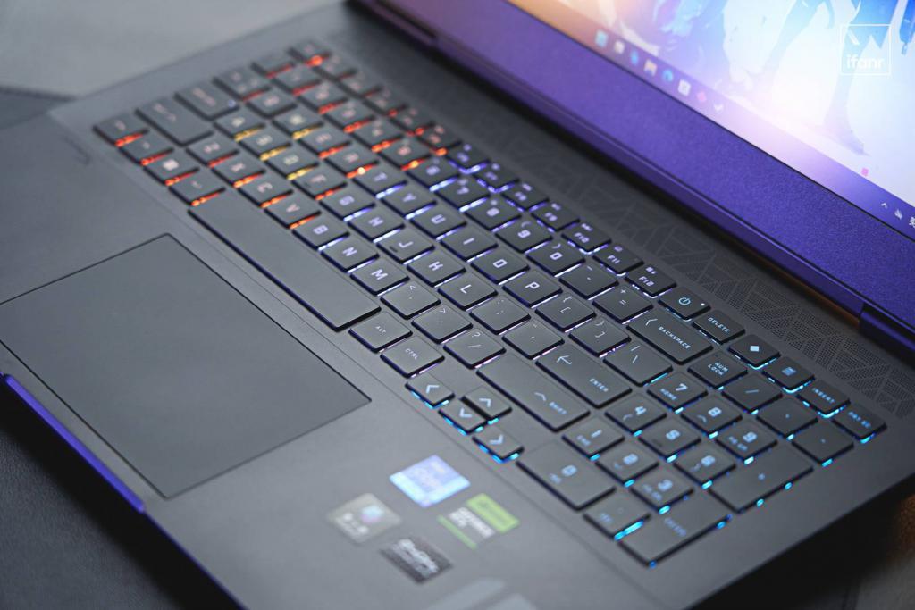 OMEN 暗影精灵 10 评测：游戏本中的六边形战士