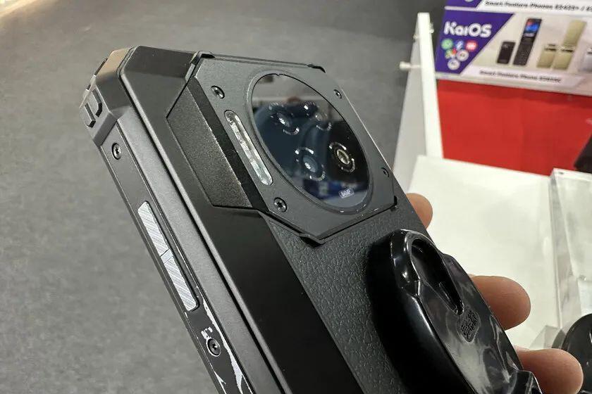 28000mAh！续航最炸裂的手机，杀回来了