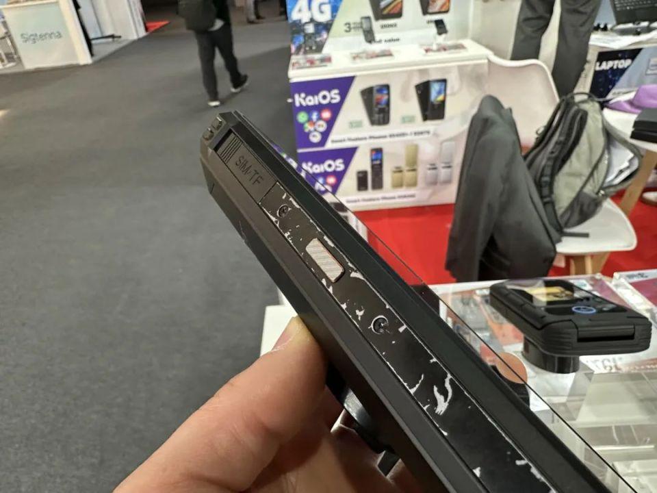 28000mAh！续航最炸裂的手机，杀回来了