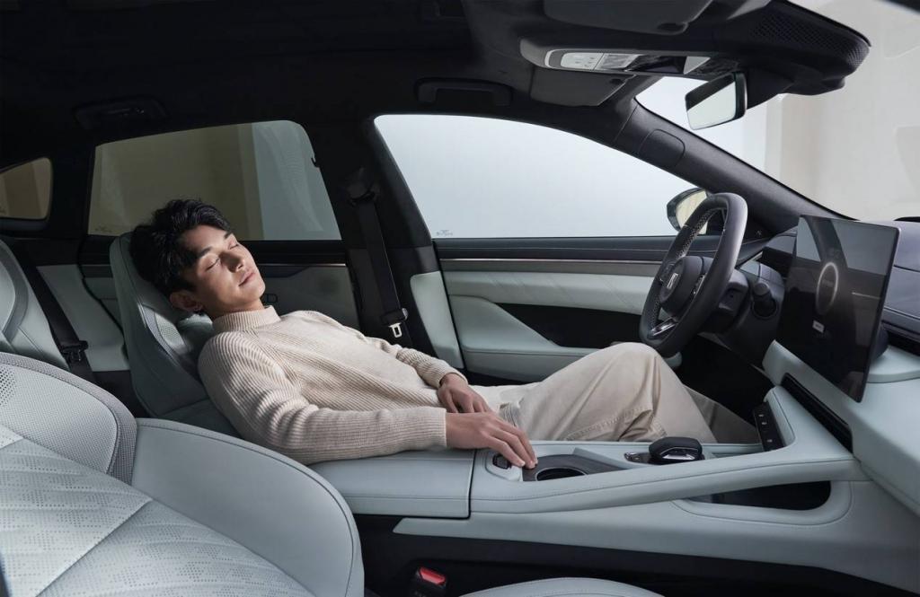 全新极氪 001 上市！充电速度全球第一，但价格才是最大惊喜