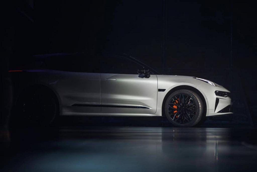 全新极氪 001 上市！充电速度全球第一，但价格才是最大惊喜