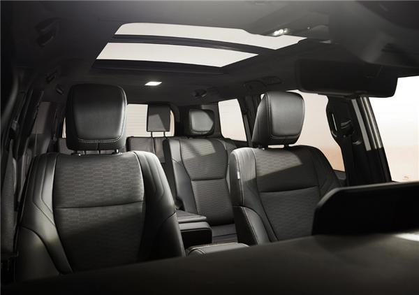 对比坦克700怎么选 国产丰田普拉多开售：47万起