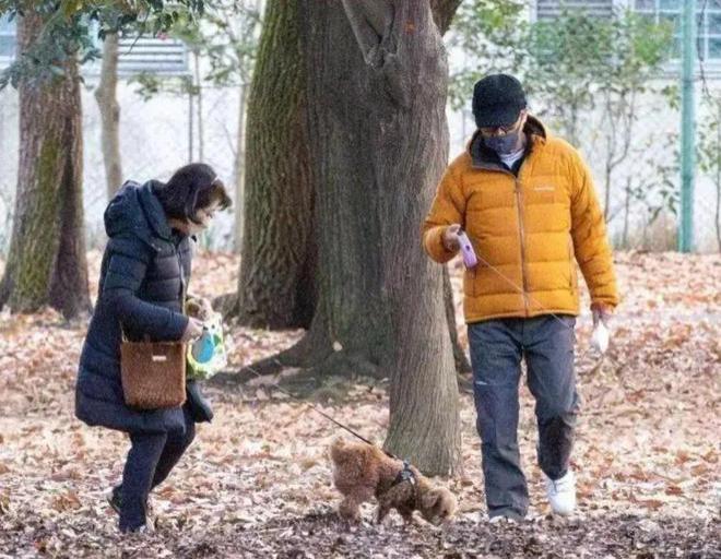 别焦虑了！74岁“不老女神”王薇薇最新素颜照长这样