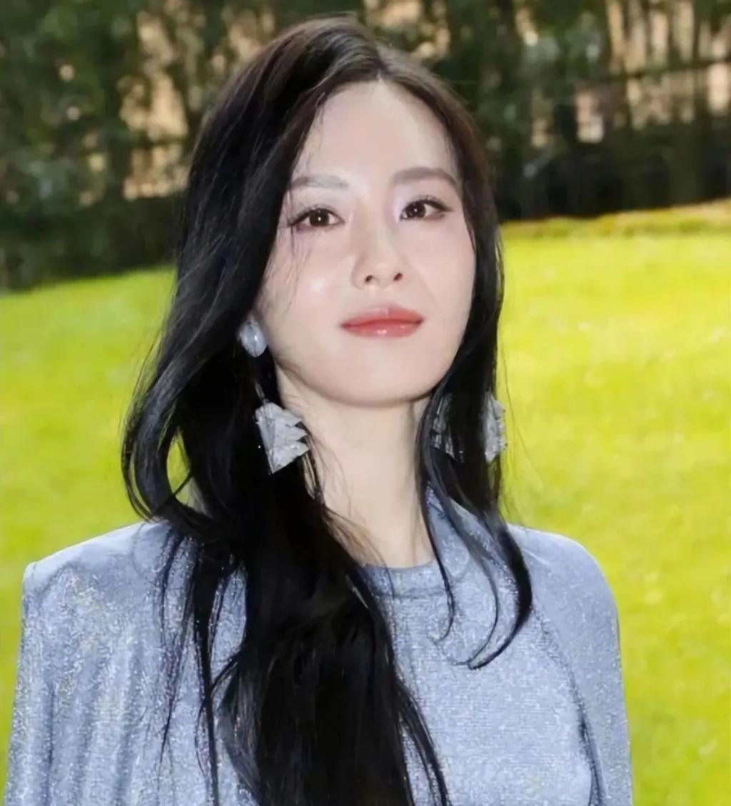 唐嫣对比刘诗诗，骨相老去和皮相老去的差距一目了然