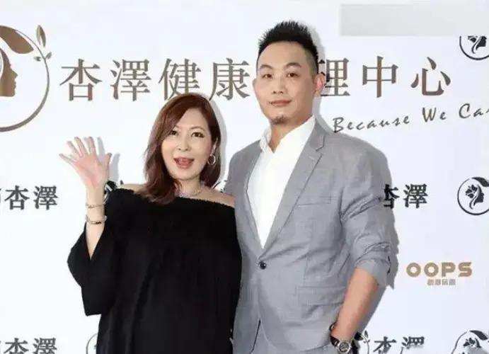 与tvbs董事长儿子私奔，嫁贱男被坑，怀孕还抽烟酗酒？