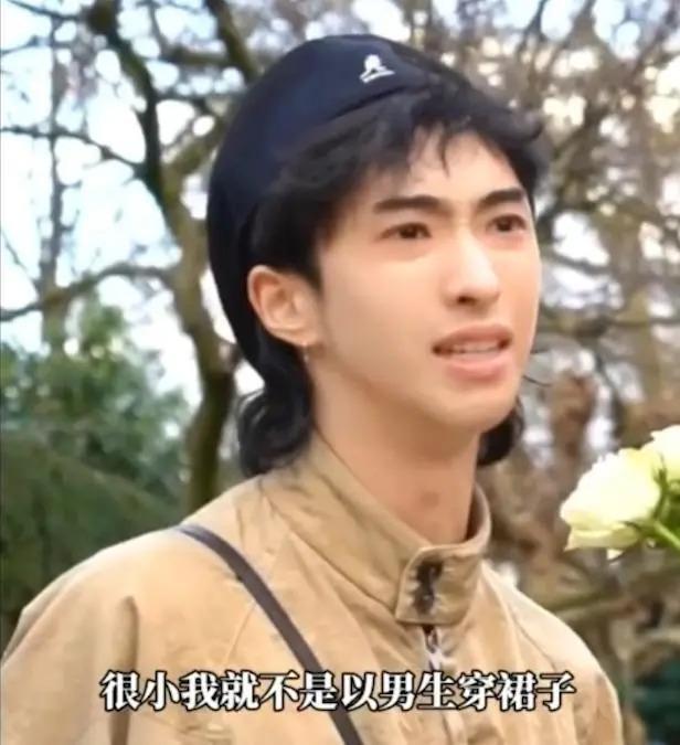 伊能静儿子稳重帅气首次澄清穿女装，逻辑清晰满分