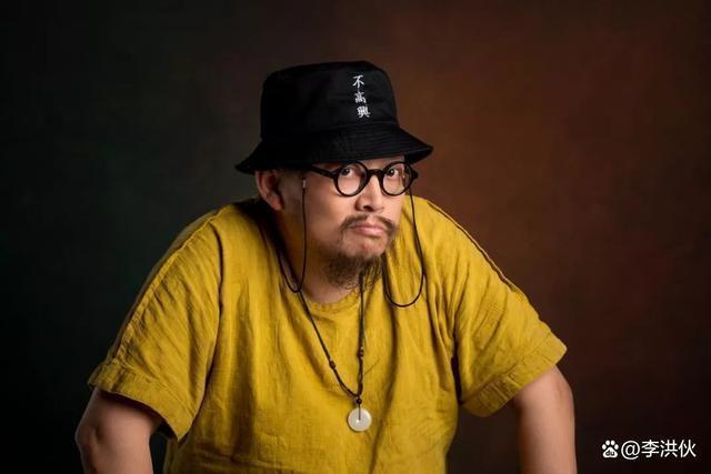 史航再度回应性骚扰风波一事，并称已经走法律途径维护清白