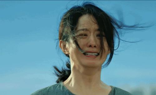 从演龙套到参演张艺谋的电影，赵丽颖到底有多牛？