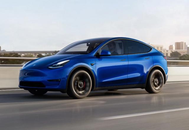 因仪表板字体问题，特斯拉在美召回近 220 万辆汽车