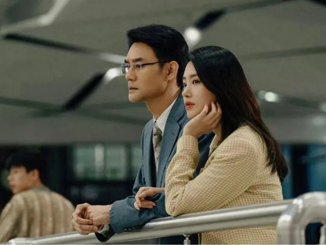 同一起跑线走红，如今有人结婚生子有人傍大款，天差地别