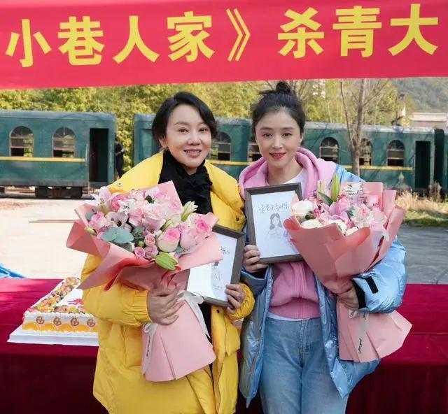 好家伙！40岁蒋欣给小鲜肉「演妈」了，有人70岁还在演少女