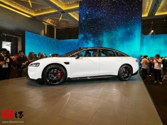 支持视觉识别、无线控制，湖南电力部门投用除冰机器人保障供电