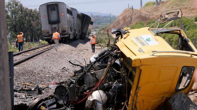 “毒火车”事发一周年，美国铁路系统真的“悔过”了吗？